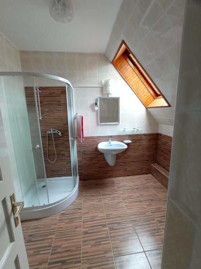Holiday Apartmanház Zalakaros Ngoại thất bức ảnh